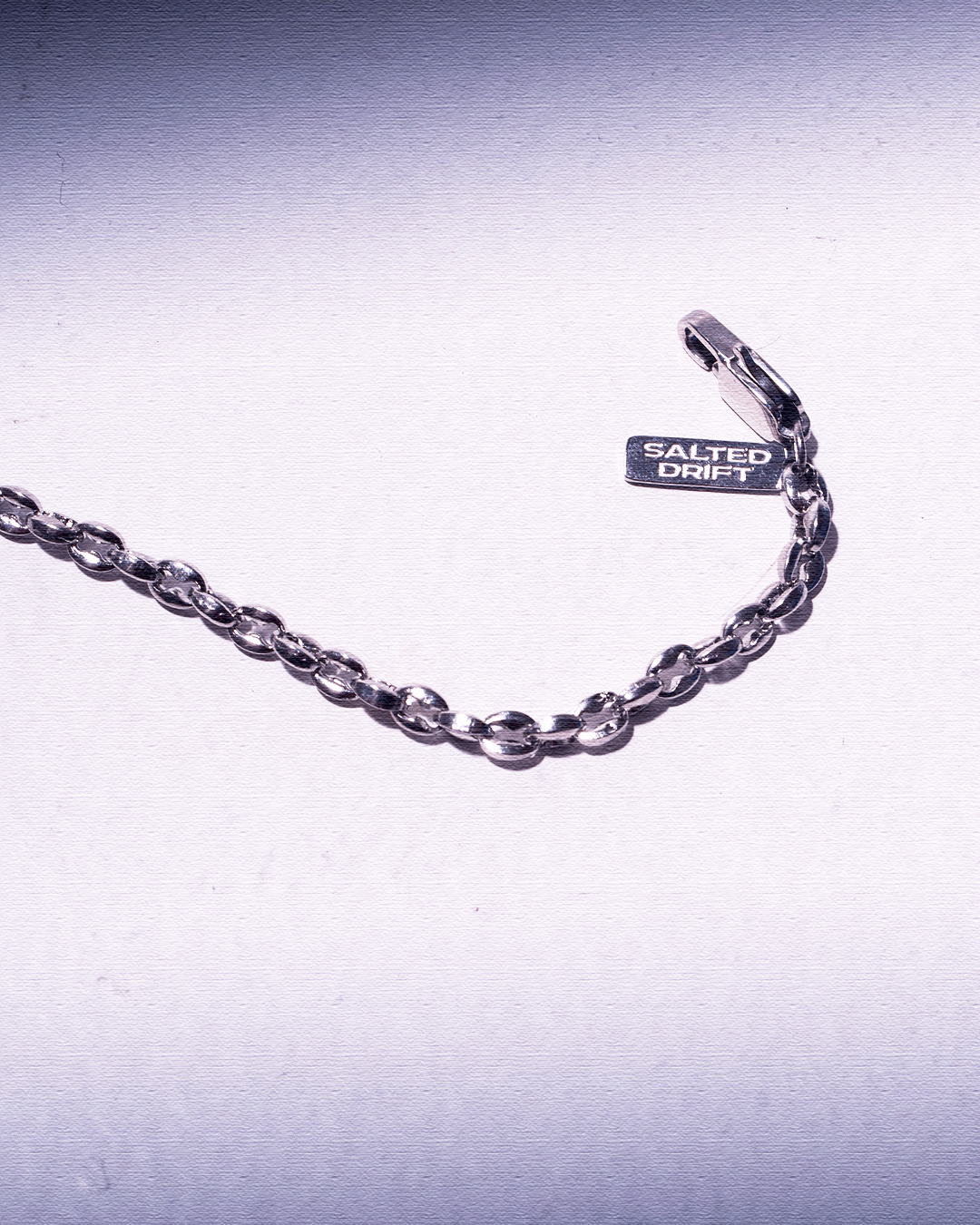 FANGS NECKLACE